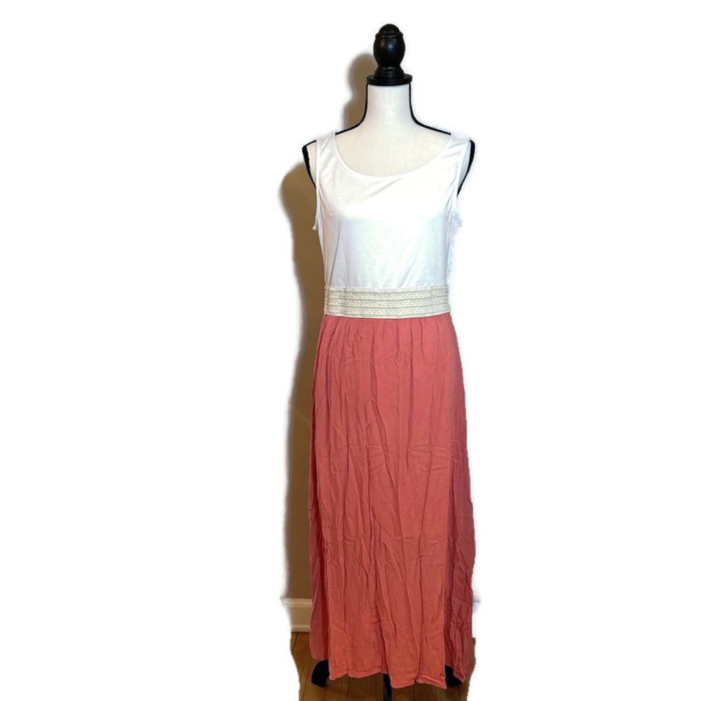 3 Girls Clothing White and Peach/Pink Maxi Dress Size Large